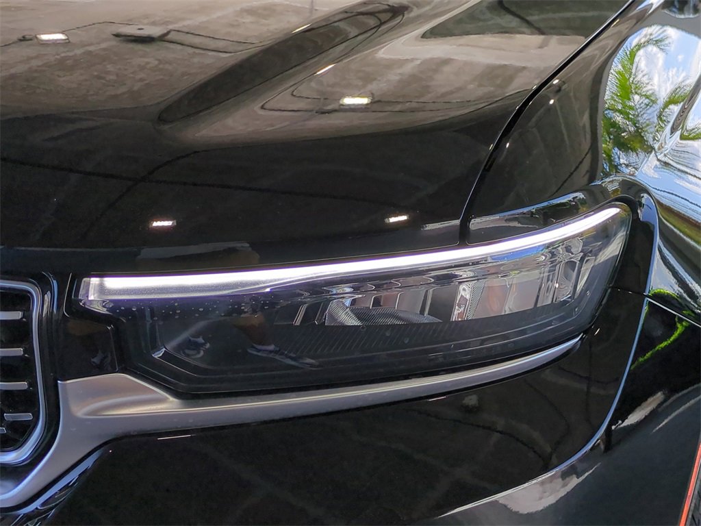 New 2025 Jeep Grand Cherokee Summit image 10