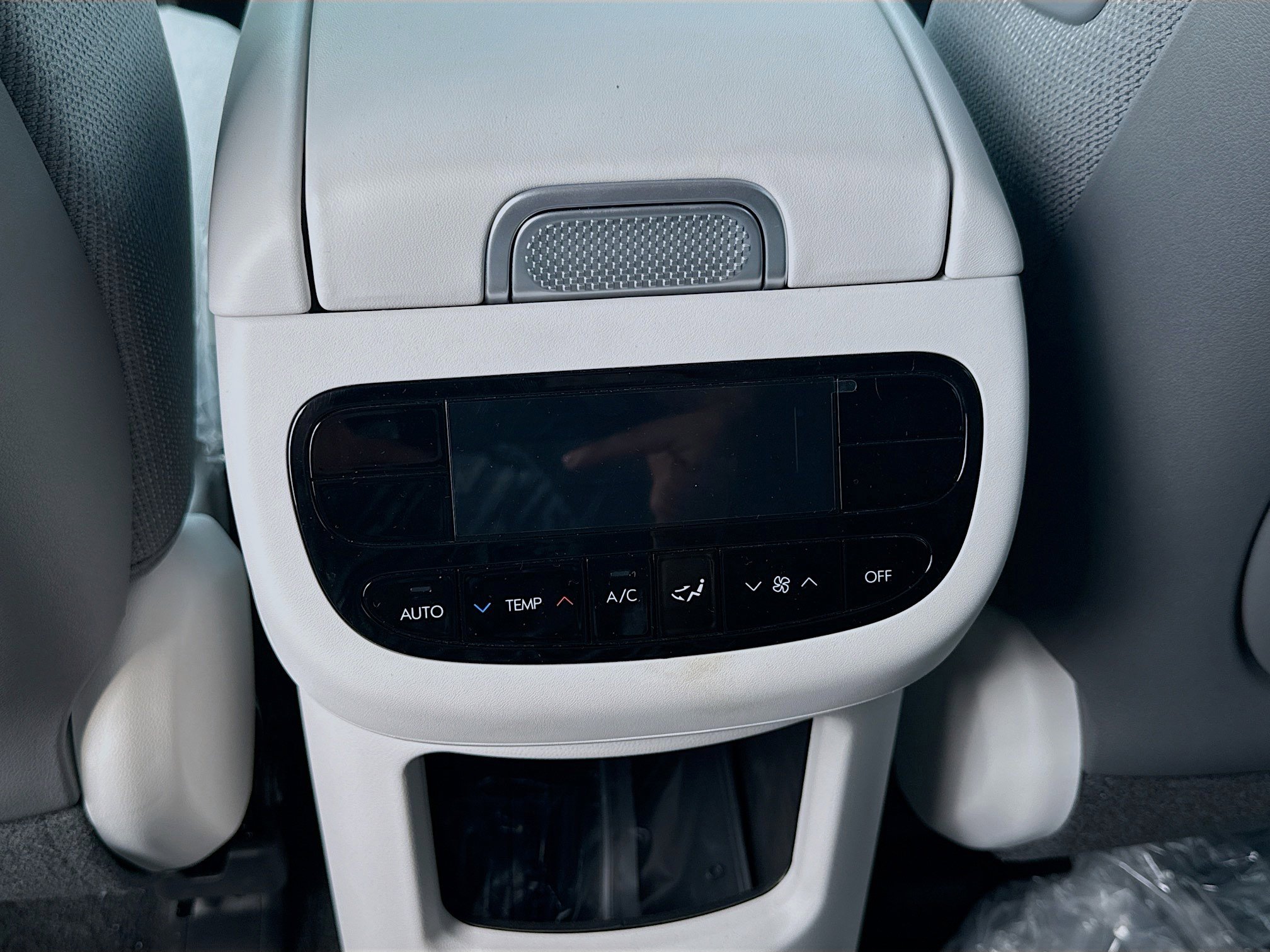 New 2026 Hyundai Ioniq 9 SE image 17