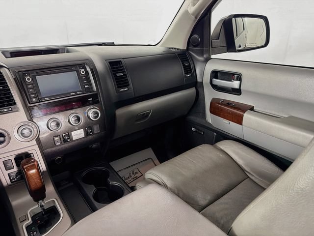 Used 2016 Toyota Sequoia Platinum AWD/4WD image 23