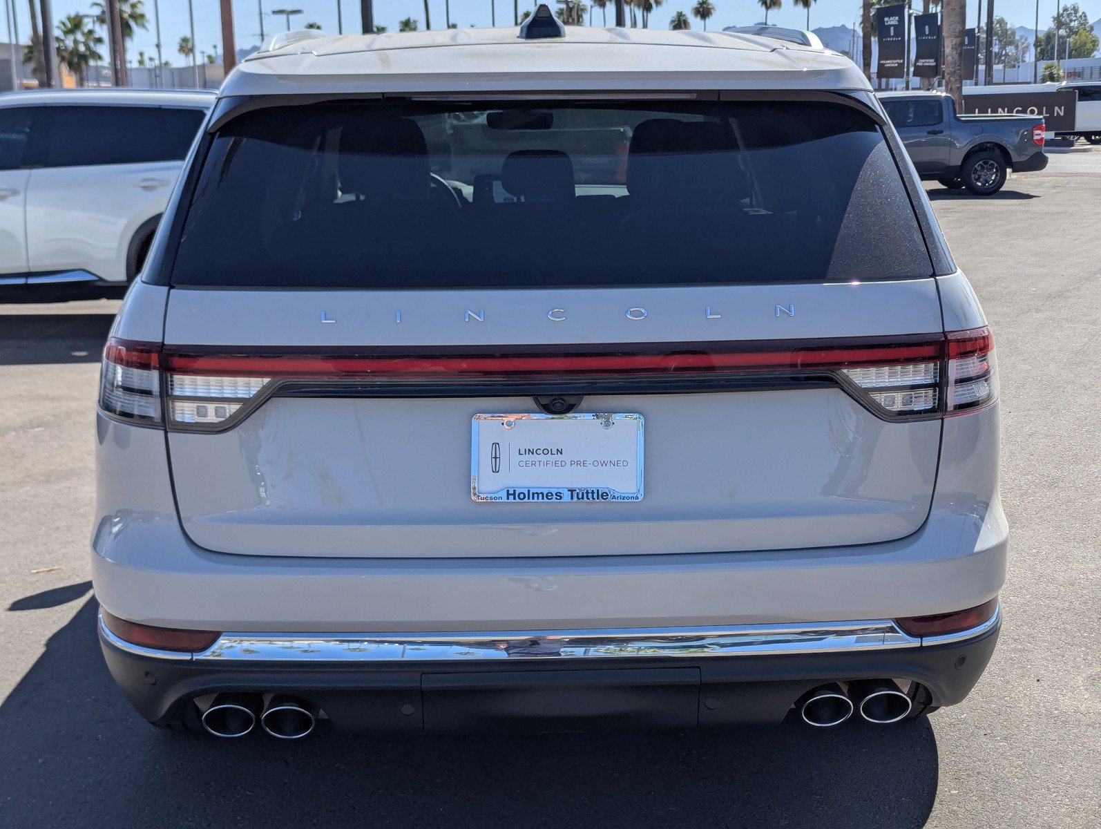 Certified 2025 Lincoln Aviator Reserve w/ Illumination Package RWD image 3