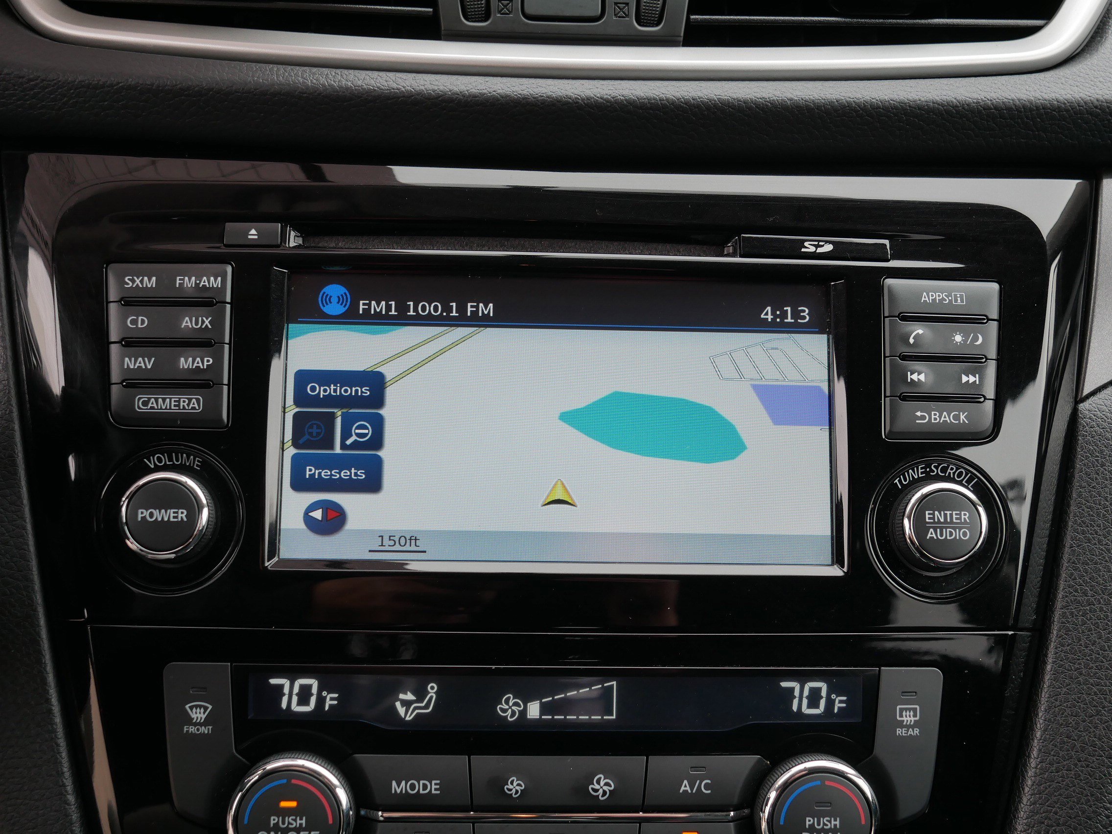 Used 2016 Nissan Rogue SV w/ SV Premium Package image 30