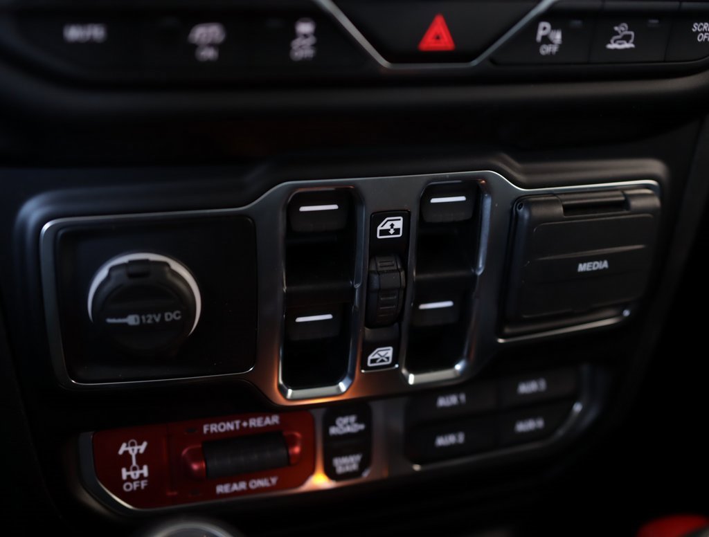 Used 2021 Jeep Wrangler Unlimited Rubicon w/ Trailer Tow Package image 21