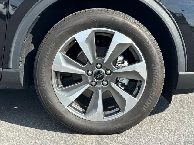 Used 2024 Ford Escape Platinum AWD/4WD image 11