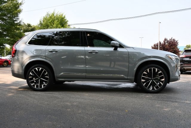 New 2026 Volvo XC90 B6 Plus w/ Protection Package Premier AWD/4WD image 8