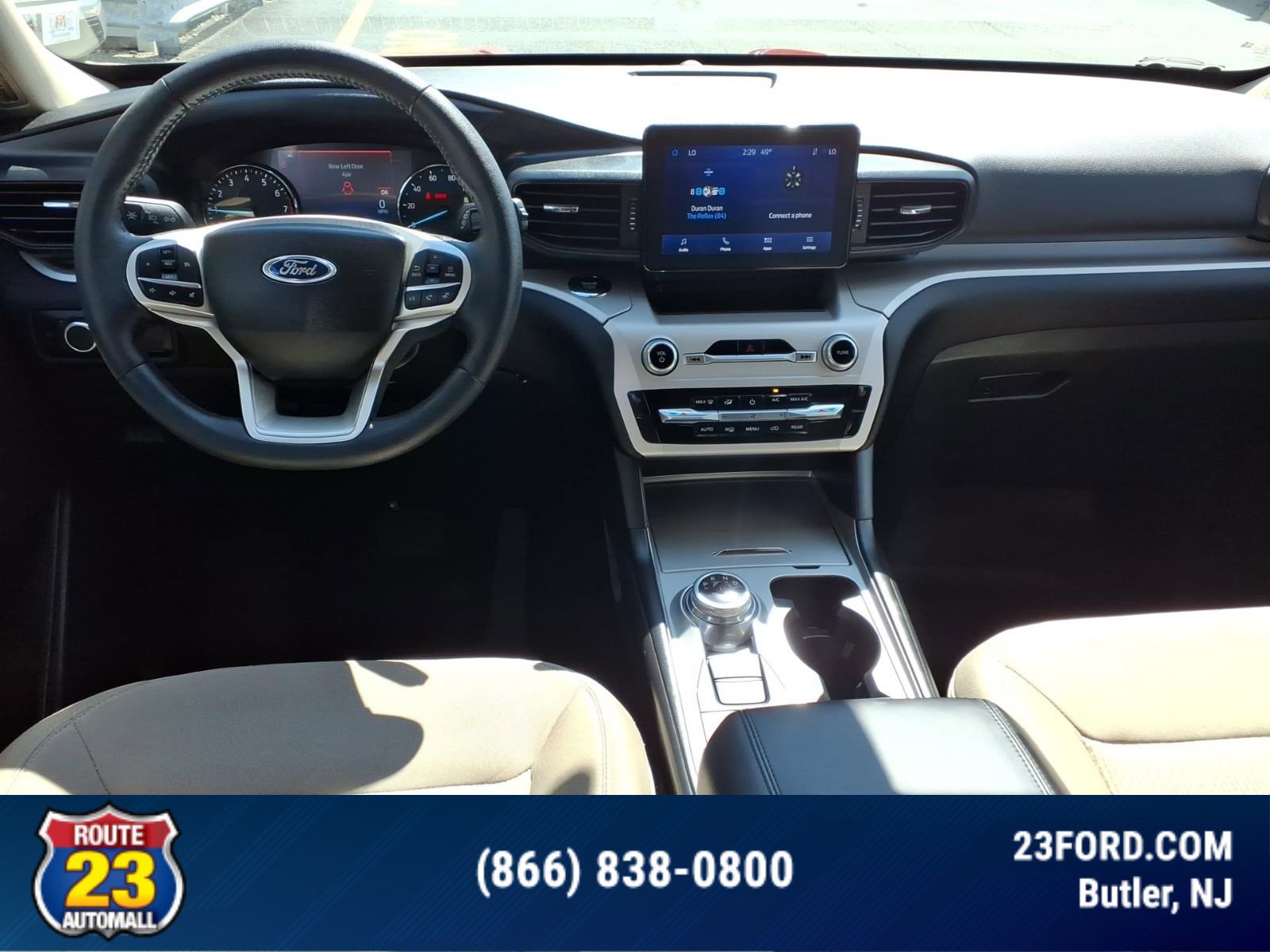 Used 2024 Ford Explorer XLT image 12