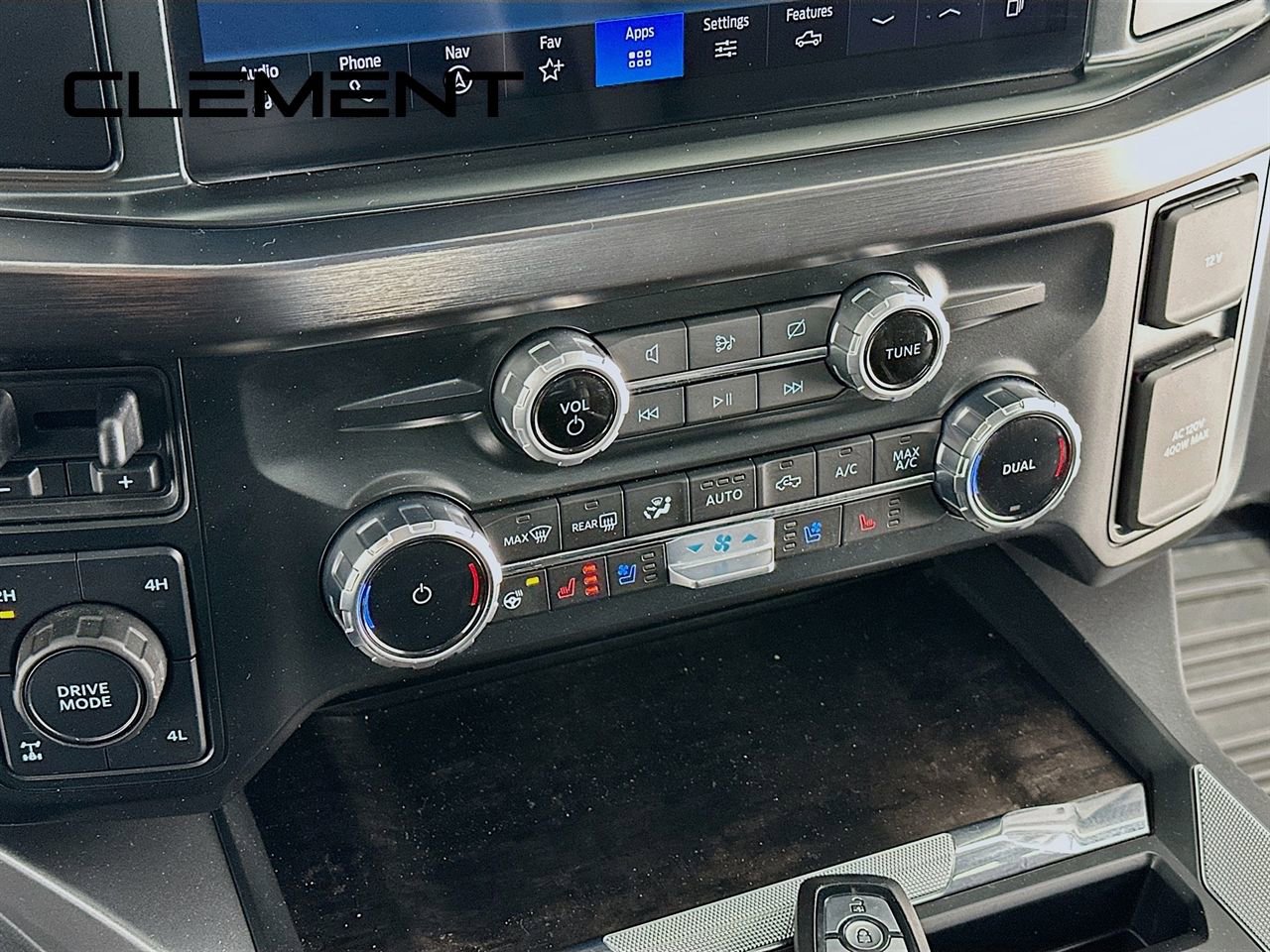 Used 2023 Ford F350 Lariat w/ Sport Appearance Package image 22