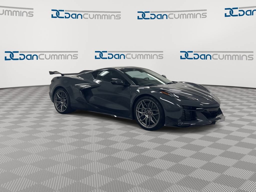 New 2027 Chevrolet Corvette Z06 RWD image 2