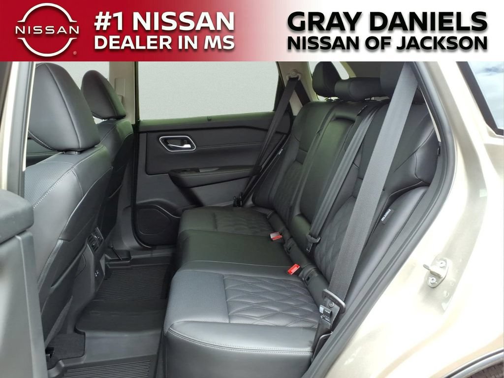 New 2026 Nissan Rogue Platinum AWD/4WD image 26