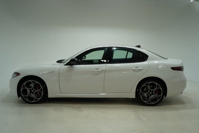 New 2026 Alfa Romeo Giulia Base image 4