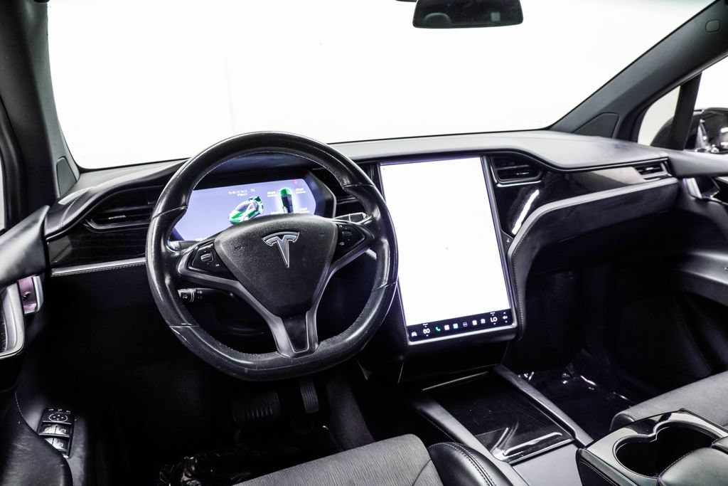 Used 2018 Tesla Model X 75D AWD/4WD image 4