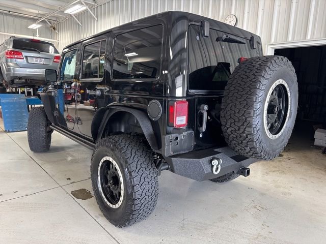 Used 2015 Jeep Wrangler Unlimited Sahara AWD/4WD image 6