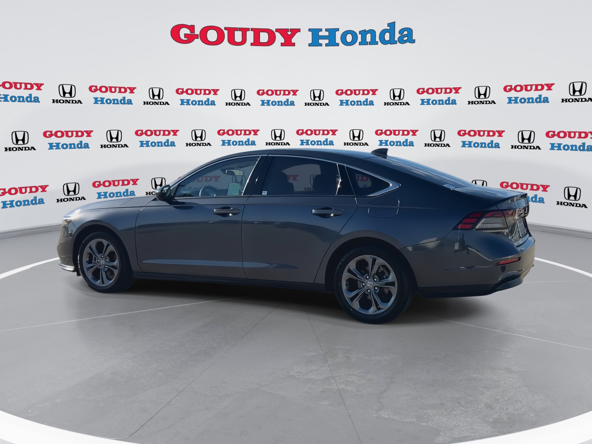 Used 2023 Honda Accord EX image 6