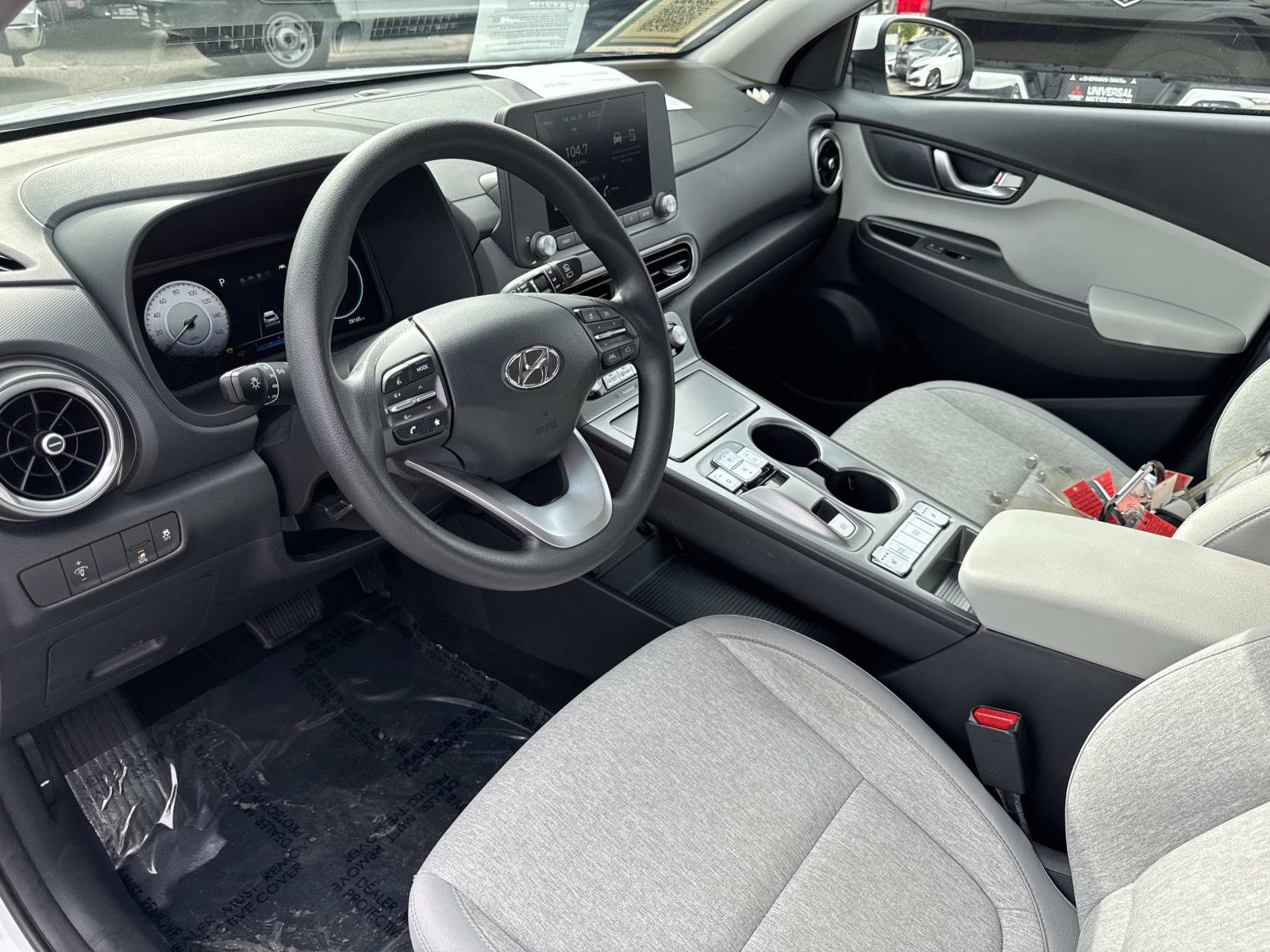 Used 2023 Hyundai Kona SE FWD image 13