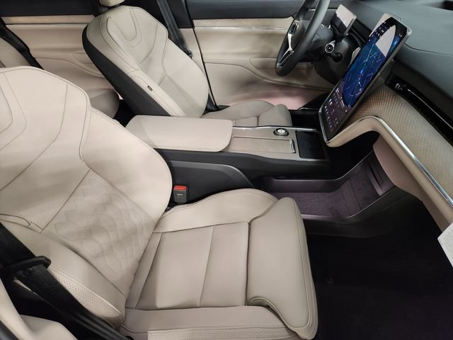 New 2025 Volvo EX90 Ultra w/ Protection Package Premier AWD/4WD image 3
