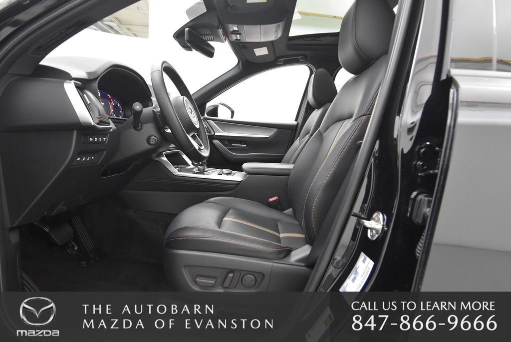 Certified 2026 MAZDA CX-70 3.3 Turbo S w/ Premium Package AWD/4WD image 33