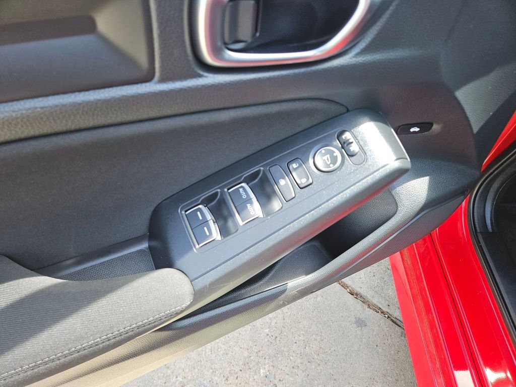 Used 2025 Honda Civic Sport image 15