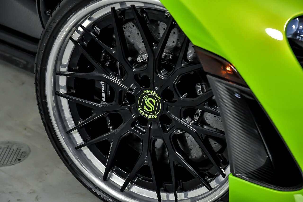 Used 2019 McLaren 720S RWD image 4