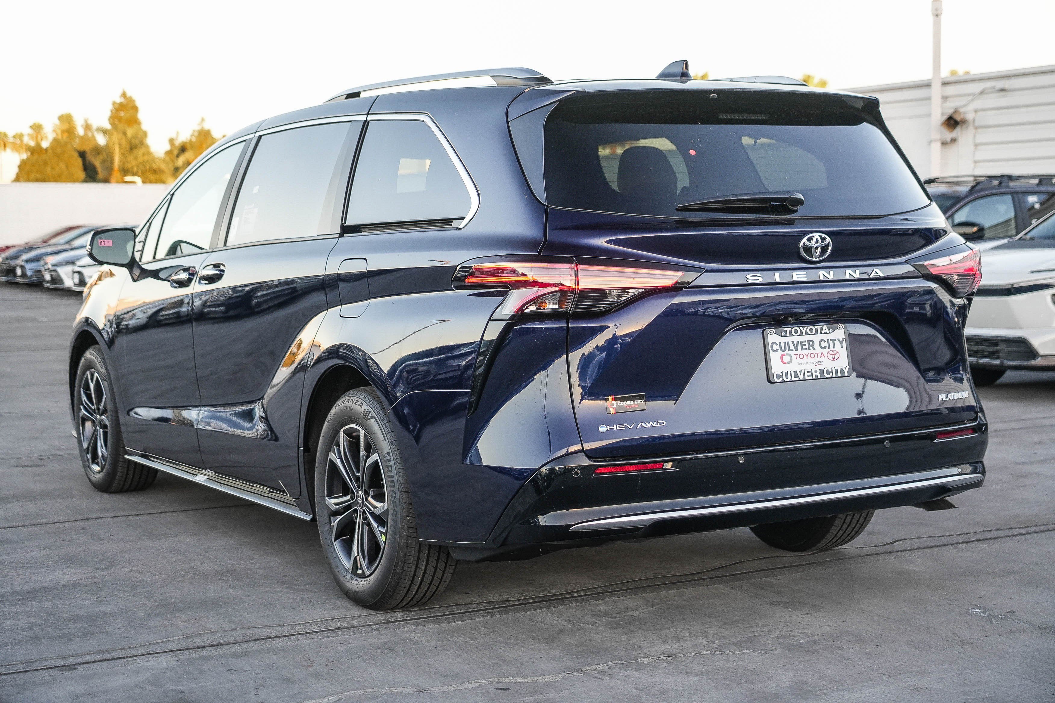 New 2026 Toyota Sienna Platinum AWD/4WD image 7
