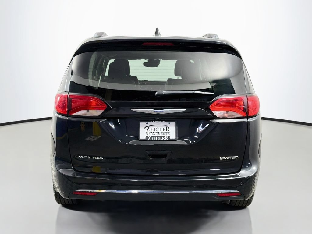 Used 2020 Chrysler Pacifica Limited w/ Advanced Safetytec Group FWD image 6