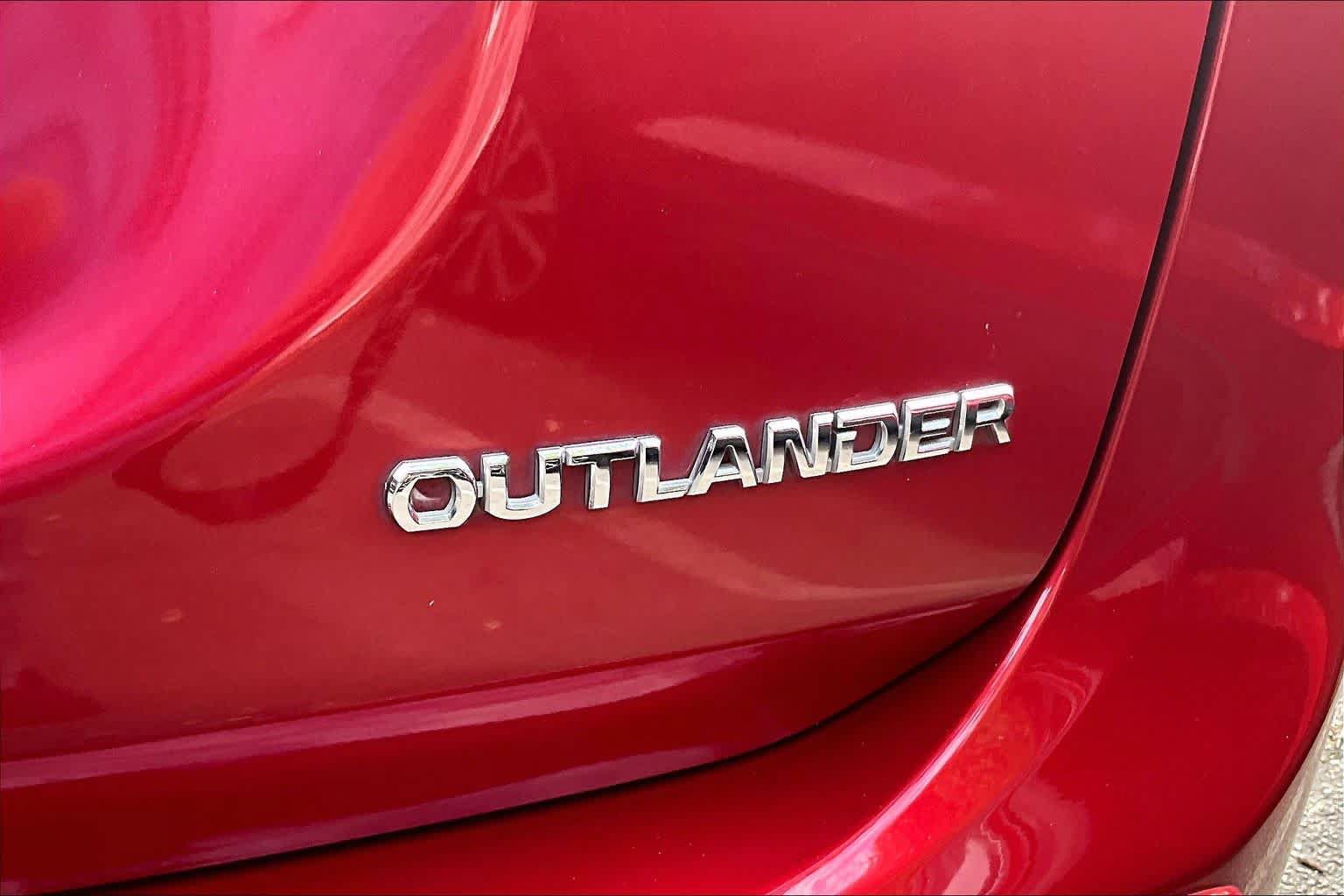 Used 2015 Mitsubishi Outlander SE FWD image 10