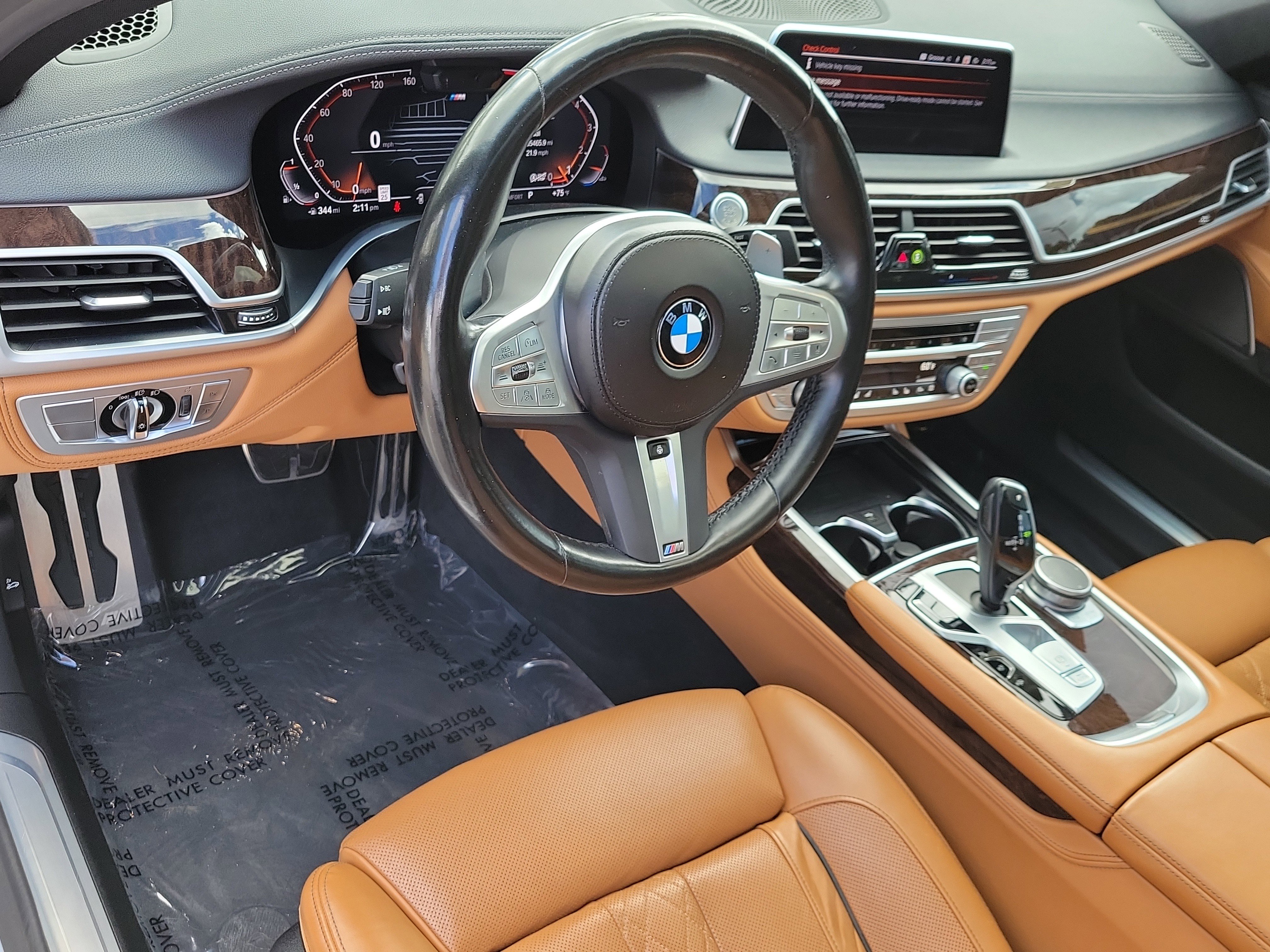 Used 2022 BMW 750i xDrive w/ M Sport Package image 16