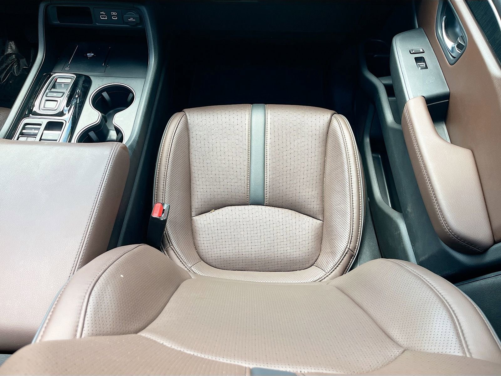 Used 2025 Honda Pilot Elite image 25