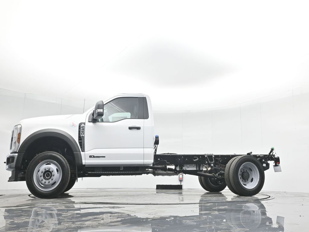 New 2024 Ford F450 XL w/ XL Chrome Package image 32