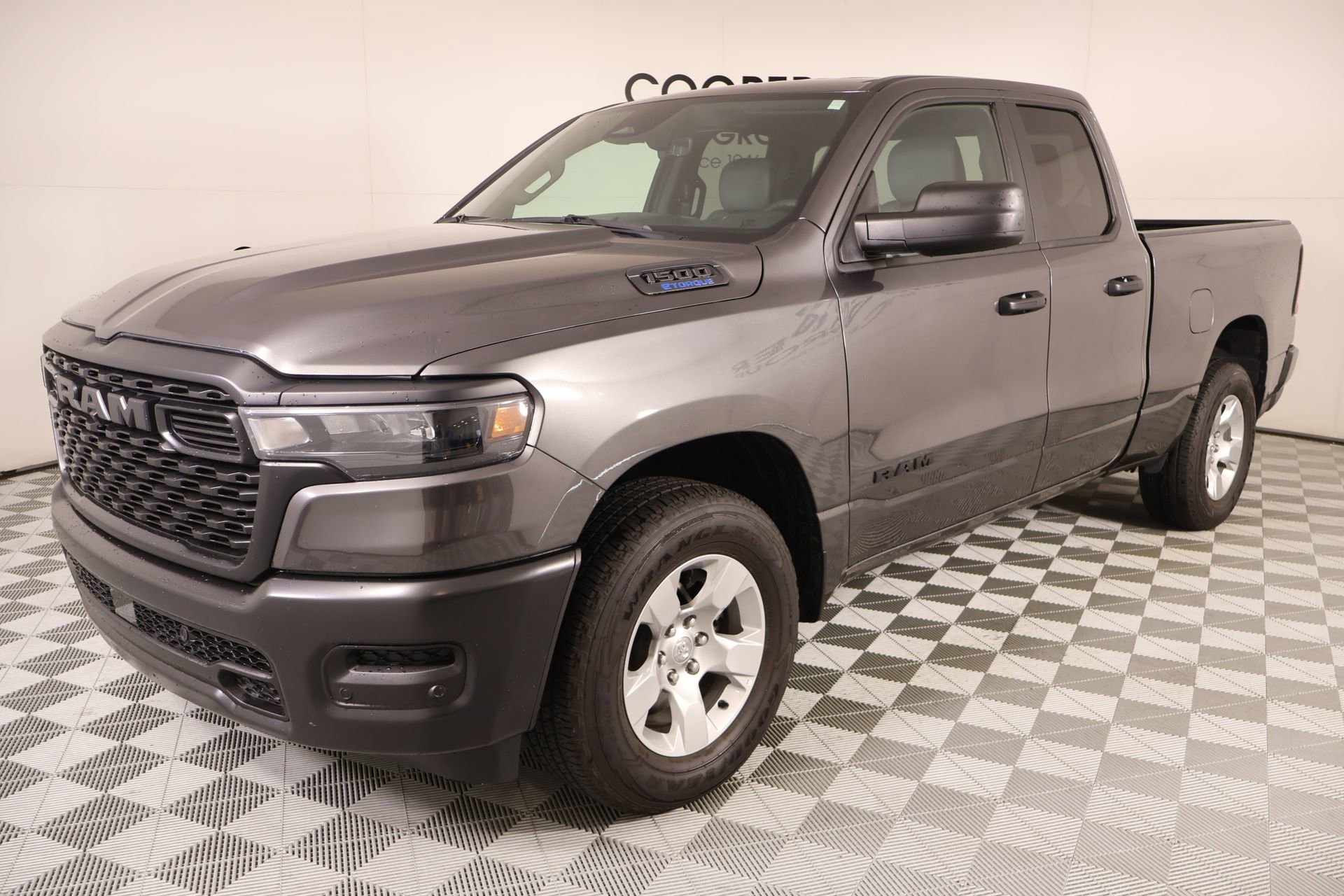 Used 2025 RAM 1500 Tradesman image 9