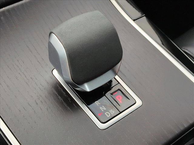 Used 2024 Land Rover Range Rover Velar Dynamic HSE image 19