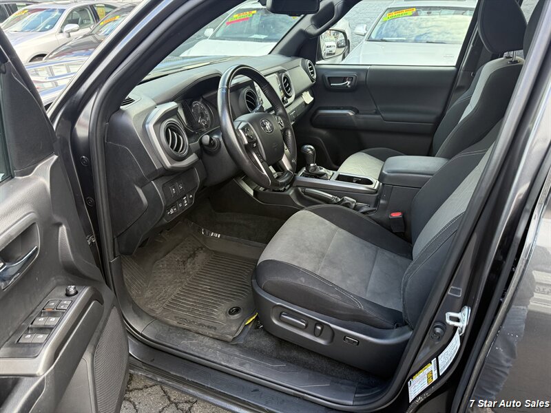 Used 2023 Toyota Tacoma TRD Sport w/ Advanced Technology Package AWD/4WD image 7