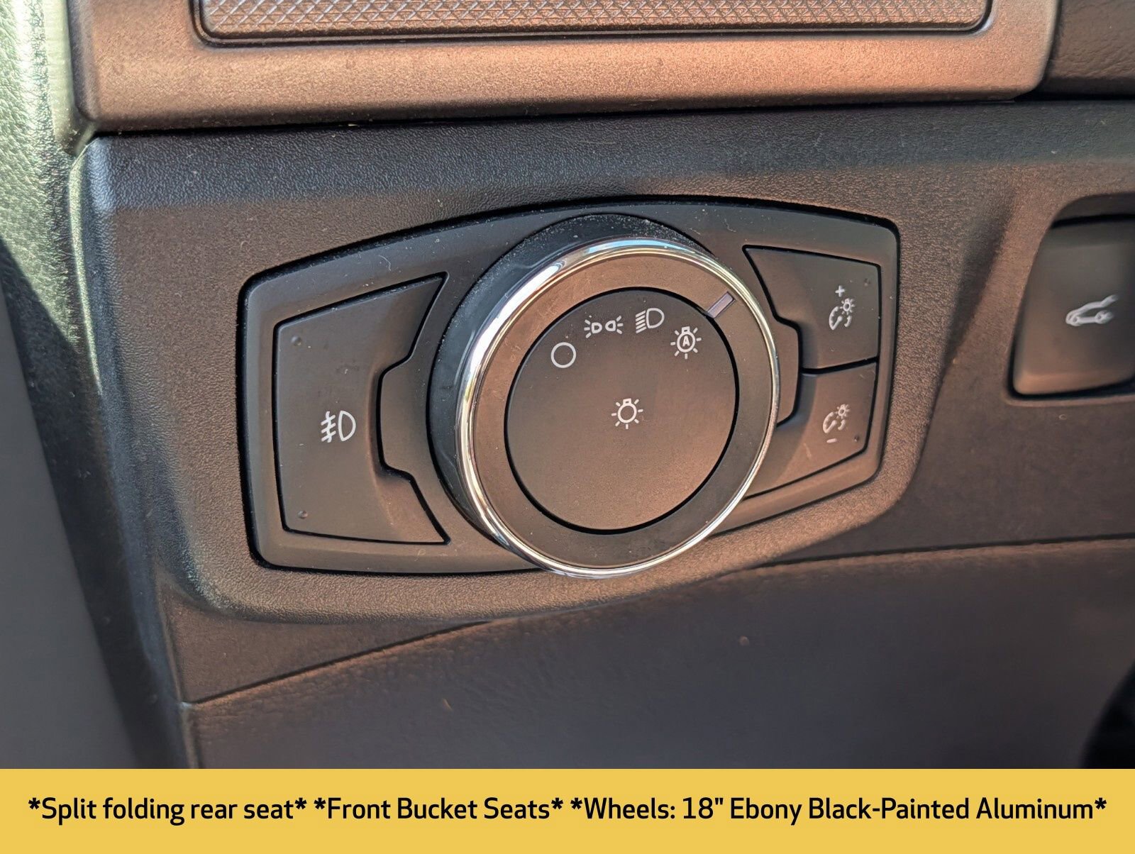 Used 2020 Ford Fusion SE w/ Equipment Group 151A image 11