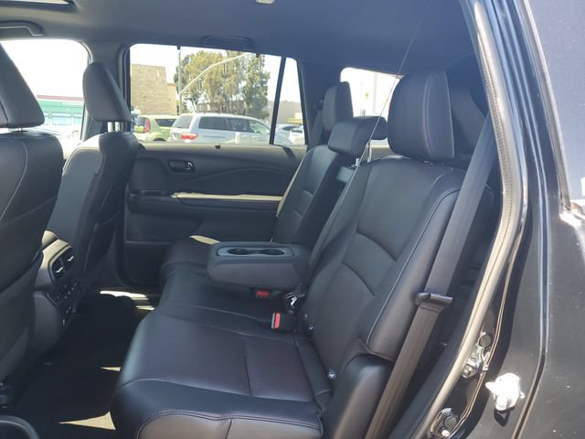 Certified 2024 Honda Passport Black Edition image 14