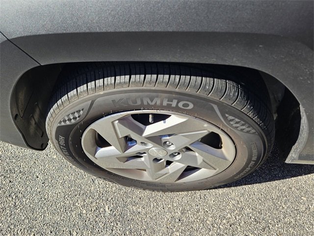 Used 2026 Hyundai Kona SE image 4