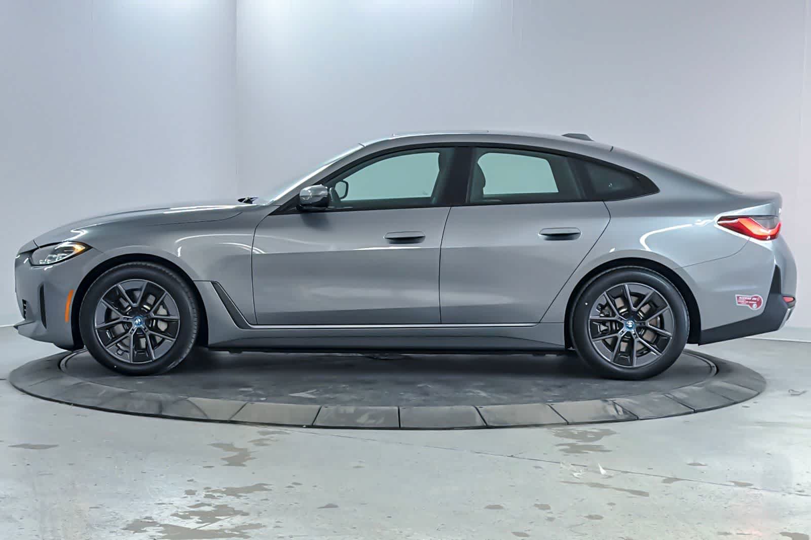 Used 2023 BMW i4 eDrive35 RWD image 5