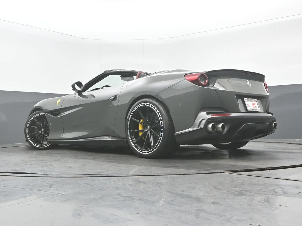 Used 2020 Ferrari Portofino RWD image 37