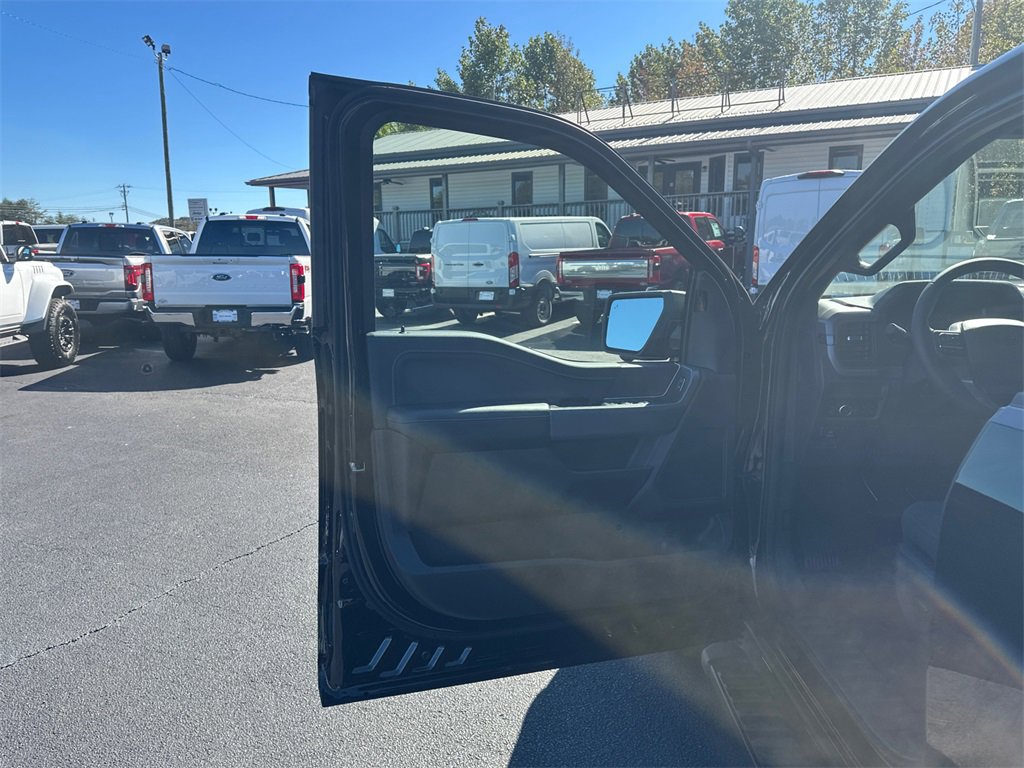 New 2025 Ford F150 XLT w/ Equipment Group 302A MID image 16