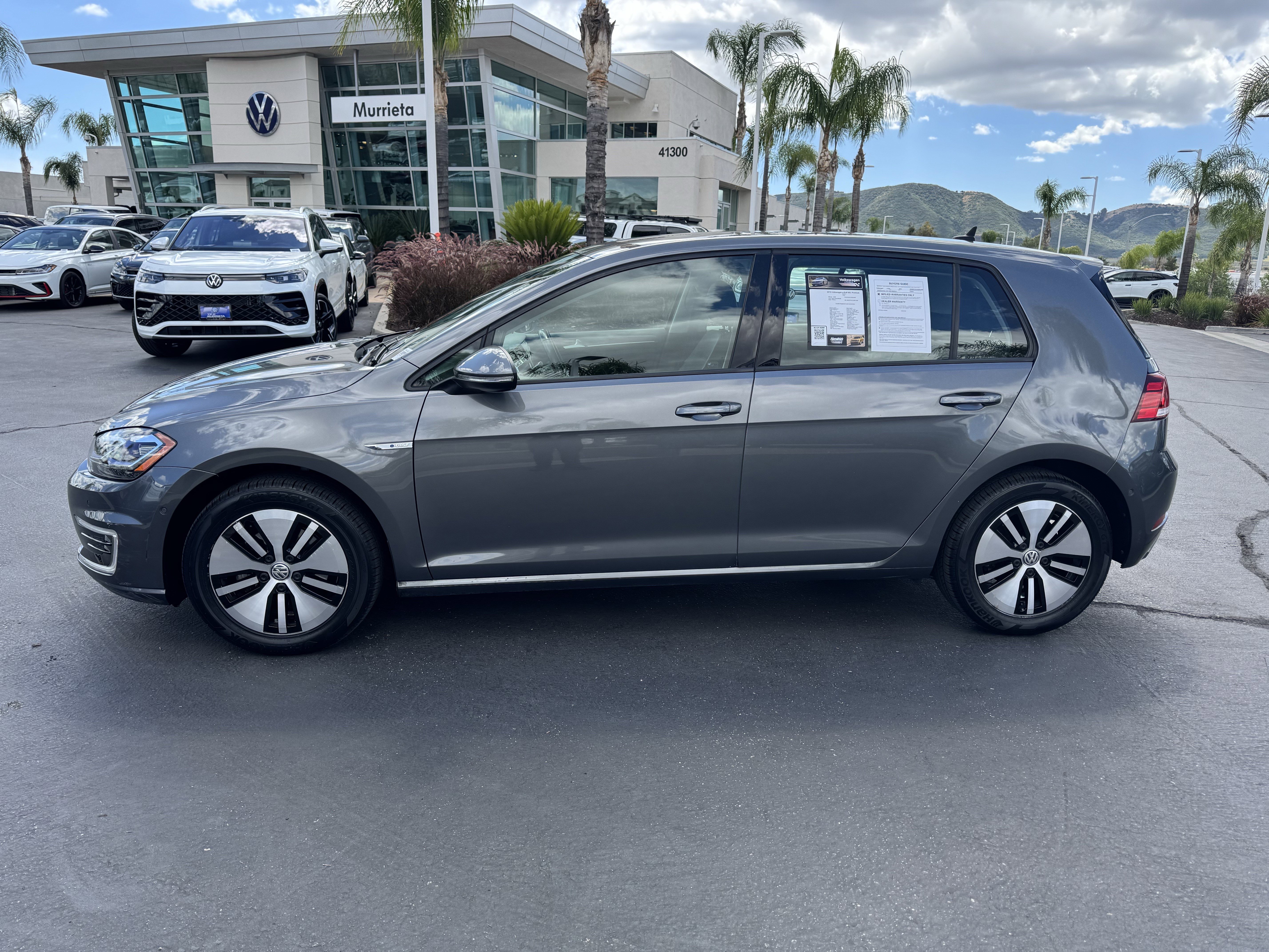 Used 2019 Volkswagen e-Golf SEL Premium image 7