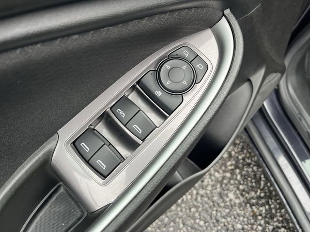 Used 2023 Chevrolet Malibu LT image 19