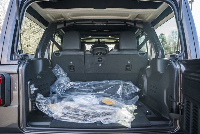 New 2026 Jeep Wrangler Unlimited Rubicon 392 image 12