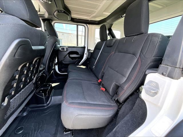 Used 2018 Jeep Wrangler Unlimited Rubicon w/ Dual Top Group AWD/4WD image 15