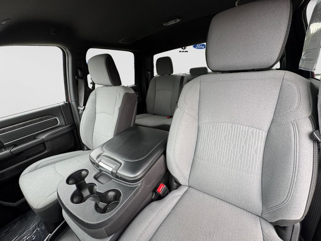 Used 2024 RAM 2500 Big Horn w/ Safety Group AWD/4WD image 19