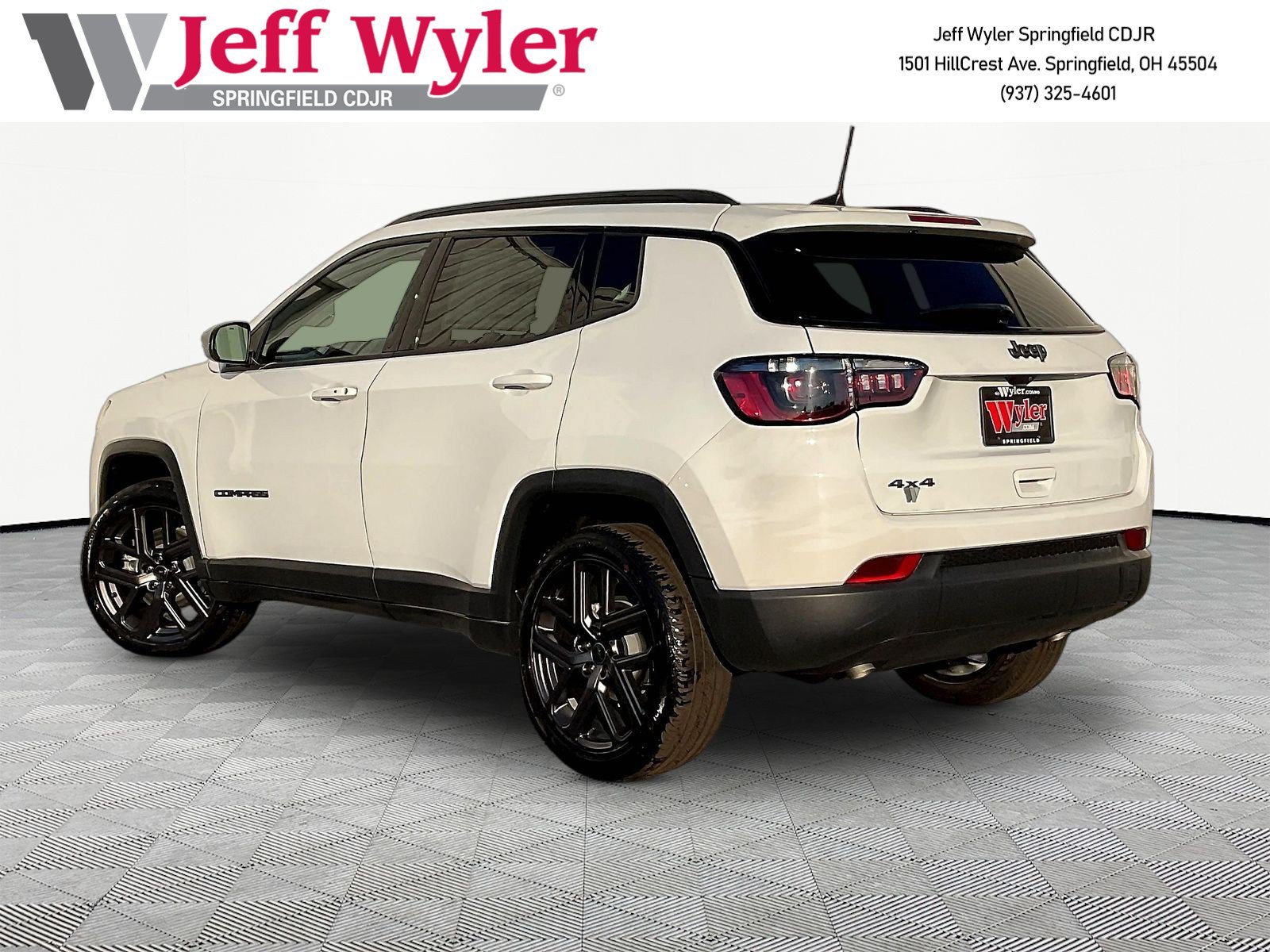 New 2026 Jeep Compass Latitude AWD/4WD image 4