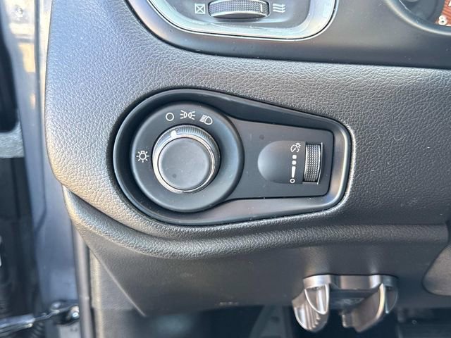 Used 2022 Jeep Renegade Sport AWD/4WD image 27