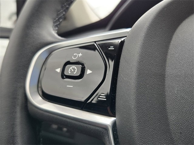 Used 2023 Volvo XC90 T8 Ultimate w/ Lounge Package image 27