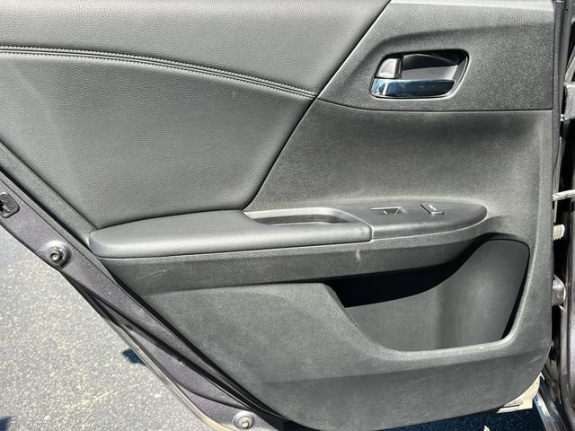 Used 2014 Honda Accord EX-L image 35