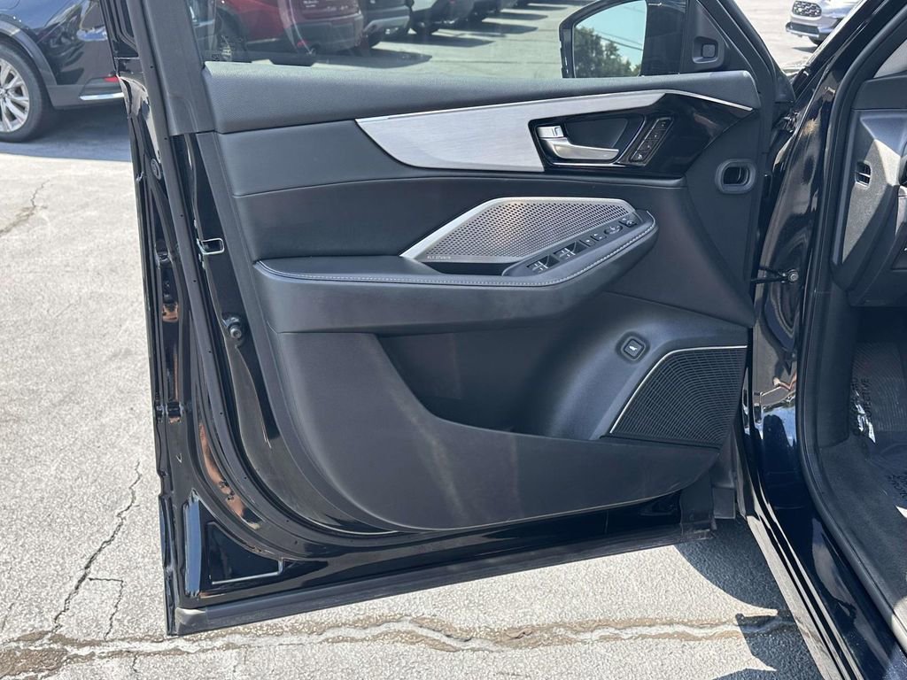 Used 2024 Acura MDX FWD w/ Technology Package image 5