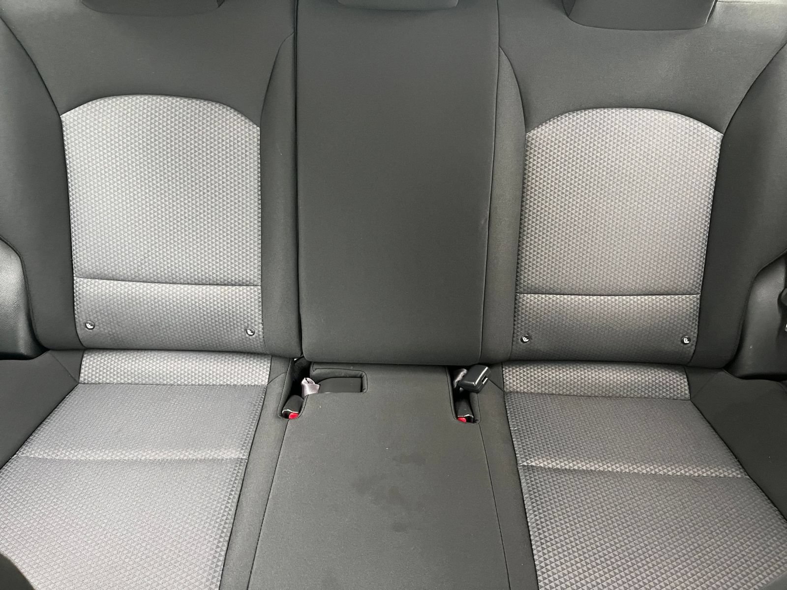 Used 2025 Kia Soul LX w/ LX Technology Package FWD image 38
