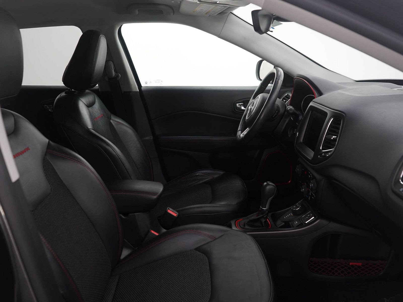 Used 2018 Jeep Compass Trailhawk w/ Cold Weather Group image 11