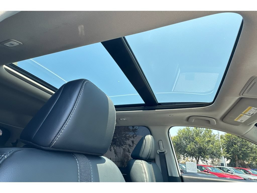 Certified 2025 Honda Pilot Touring image 21