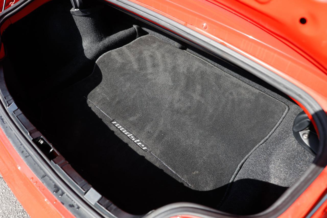 Used 2005 BMW Z4 2.5i image 8